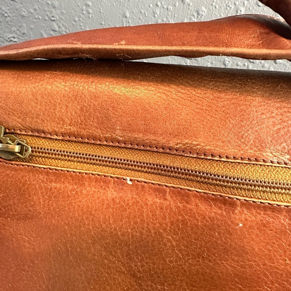 American Angel tan leather mail bag 1980’s side body bag - Picture 4 of 15